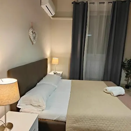 Etnea Glamour House Bed & Breakfast