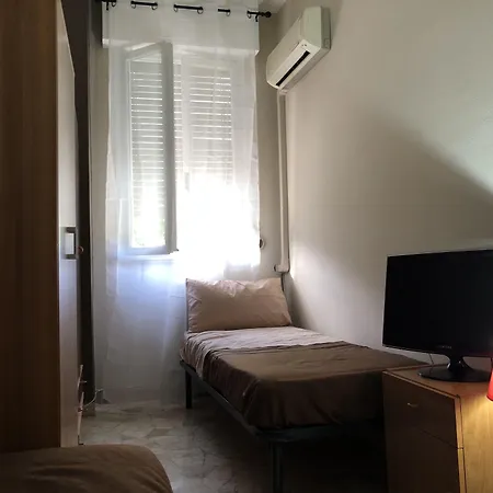 Etnea Glamour House 3*