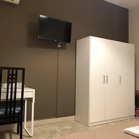 Etnea Glamour House 3* Katánie