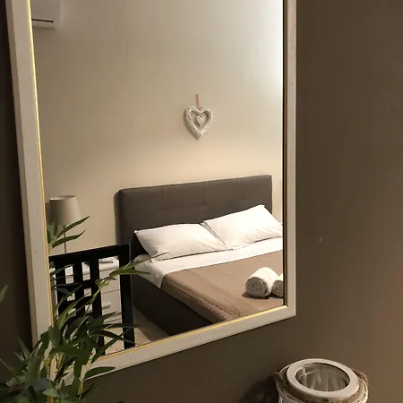 Etnea Glamour House Bed & Breakfast