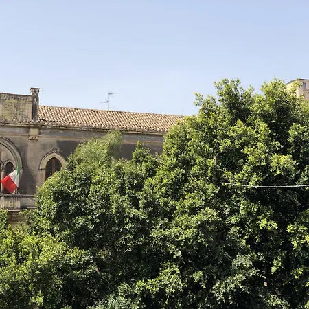 Etnea Glamour House 3*